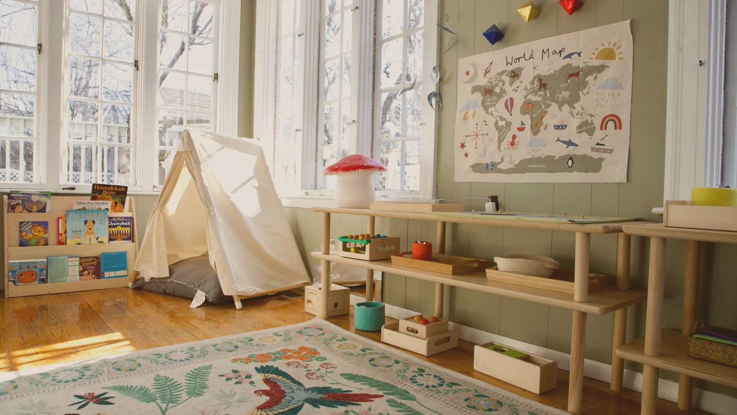 How to Set Up a Montessori Playroom